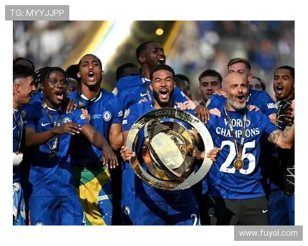 里斯詹姆斯达成切尔西一线队200场里程碑赛前获赠纪念礼物 里斯詹姆斯达成切尔西一线队200场里程碑赛前获赠纪念礼物